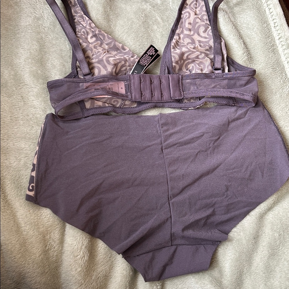 Women's Gray Patterned Intimate Set - Picture 2 of 3